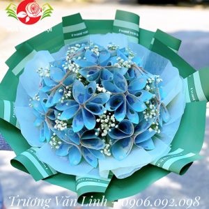 Bó hoa bằng tiền 20k (Nơi đây vẫn chờ em)