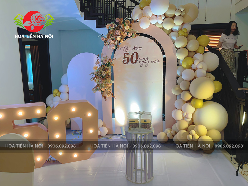 Bánh sinh nhật bằng tiền 200k số 50 Gold