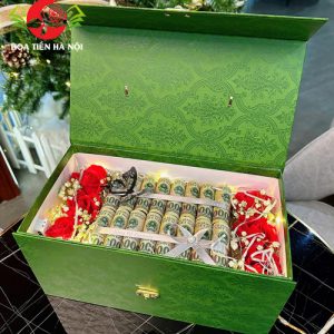 Hộp hoa tiền quà tặng bát nhã hoa hồng đỏ
