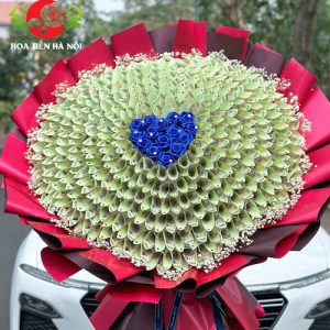 Bó hoa 200 tờ tiền 100k trái tim siêu to