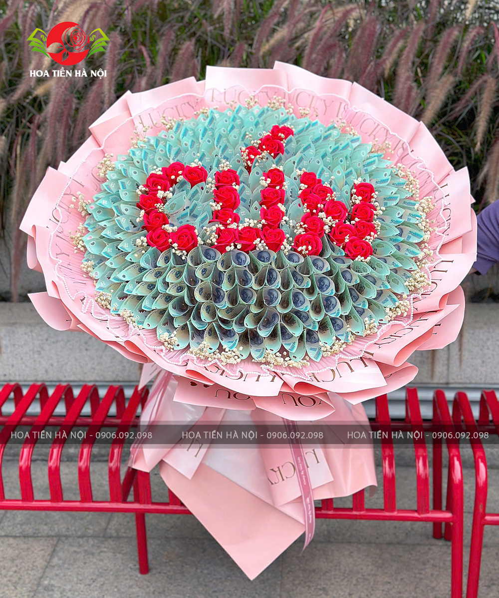 Bó hoa tiền 500k xếp chữ CÚN