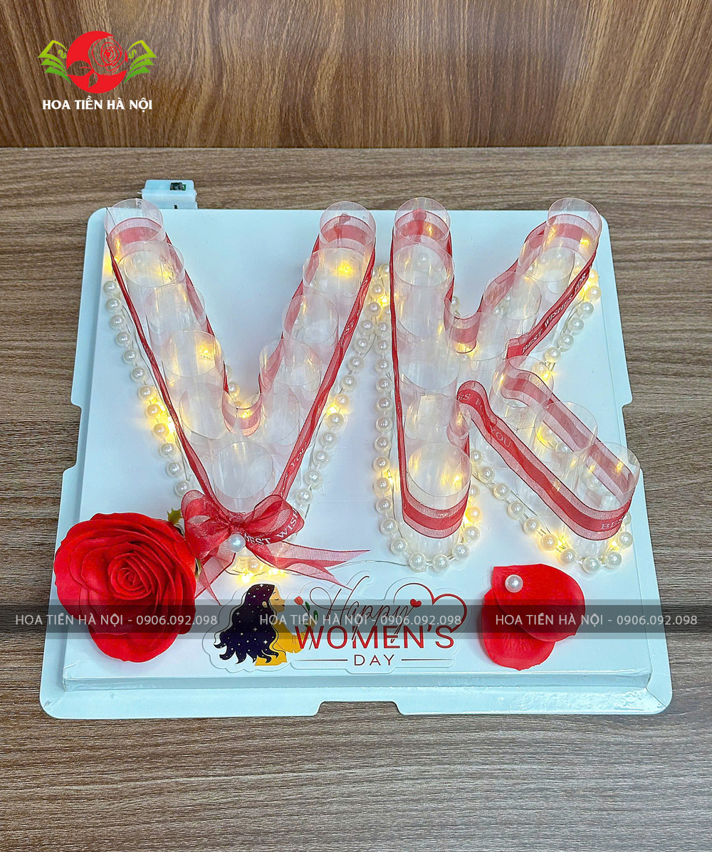 Bánh sinh nhật bằng tiền chữ VK