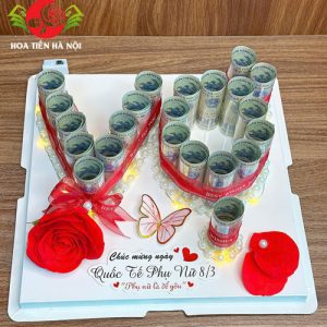 Cốt bánh sinh nhật bằng tiền chữ VỢ