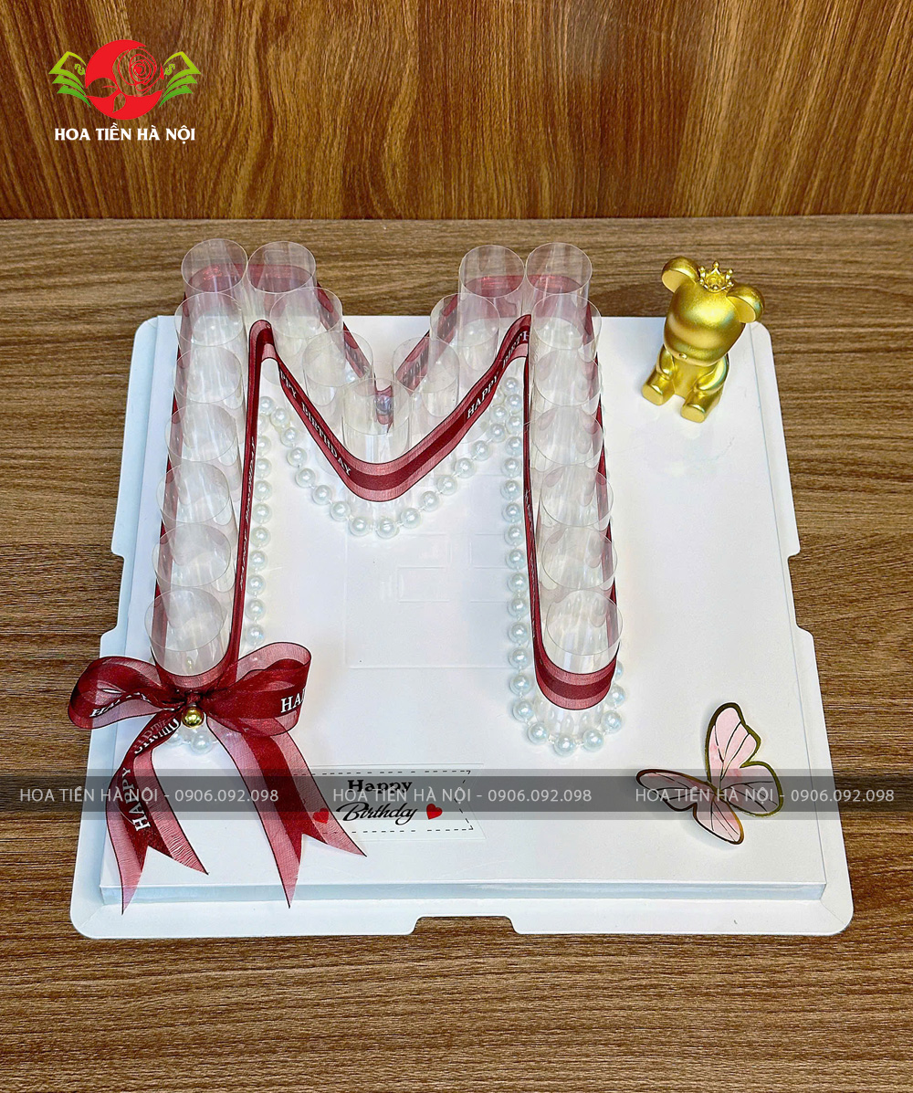 khuôn bánh sinh nhật chữ M