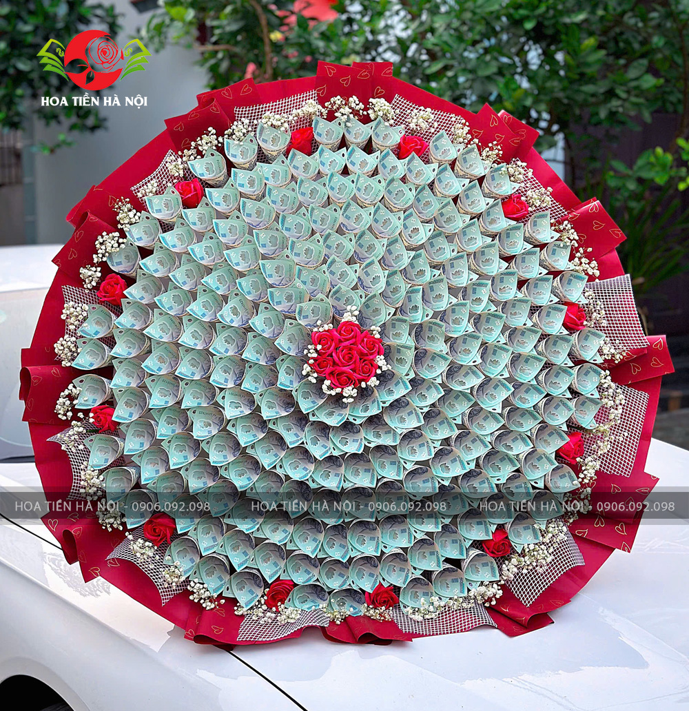 Bó hoa tiền 100 triệu tone đỏ đô Nổi bật & Sang trọng