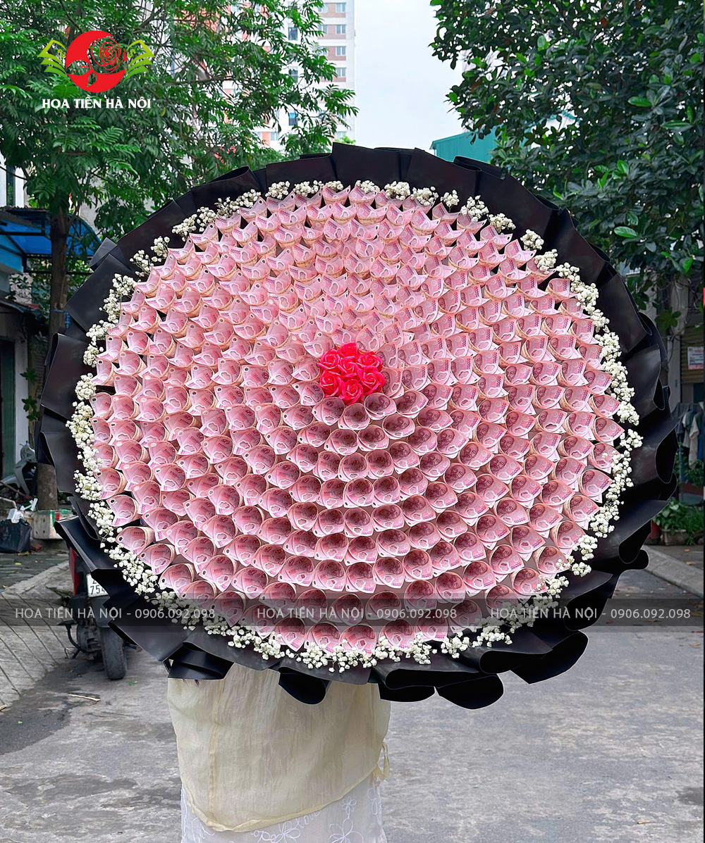 Bó hoa tiền 300 tờ 50k siêu to khổng lồ