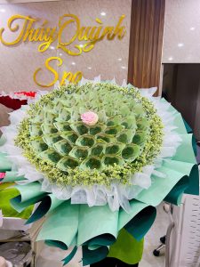 Bó hoa tiền 50 tờ 100k